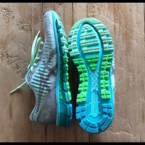 ASICS 86 running shoes 8 1/2